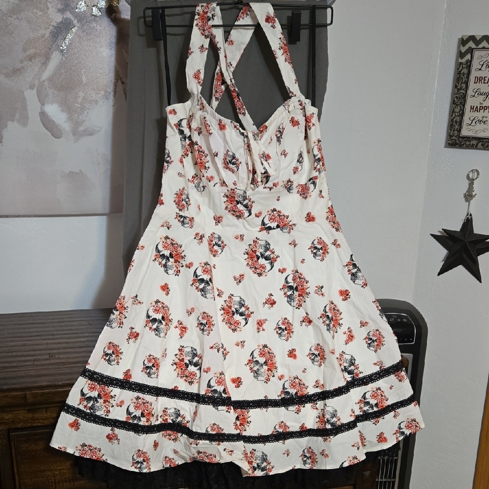 Hot Topic White Halter Floral Skull Dress NWT L